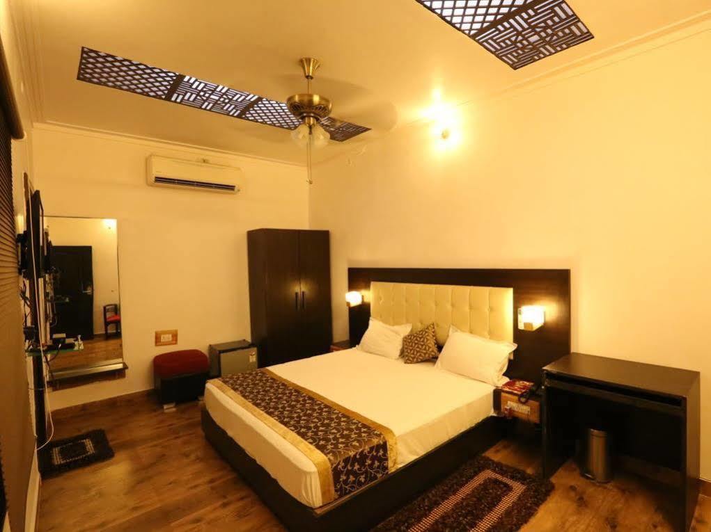 Heritage Hotel Lucknow Exterior foto